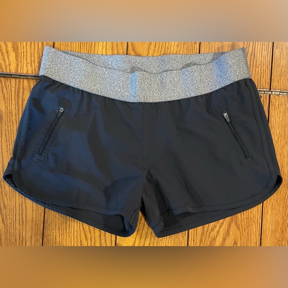 EUC GIRLS Gramicci shorts, size 14, black with grey elastic waistband